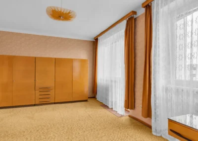 Prostorný pokoj 20,76 m² s balkonem